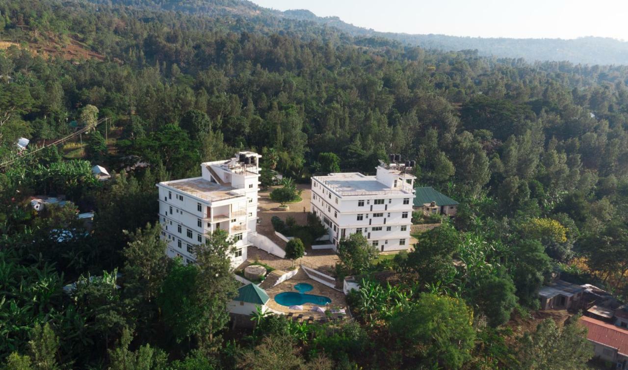 Two Mountains Lodge Аруша Екстер'єр фото